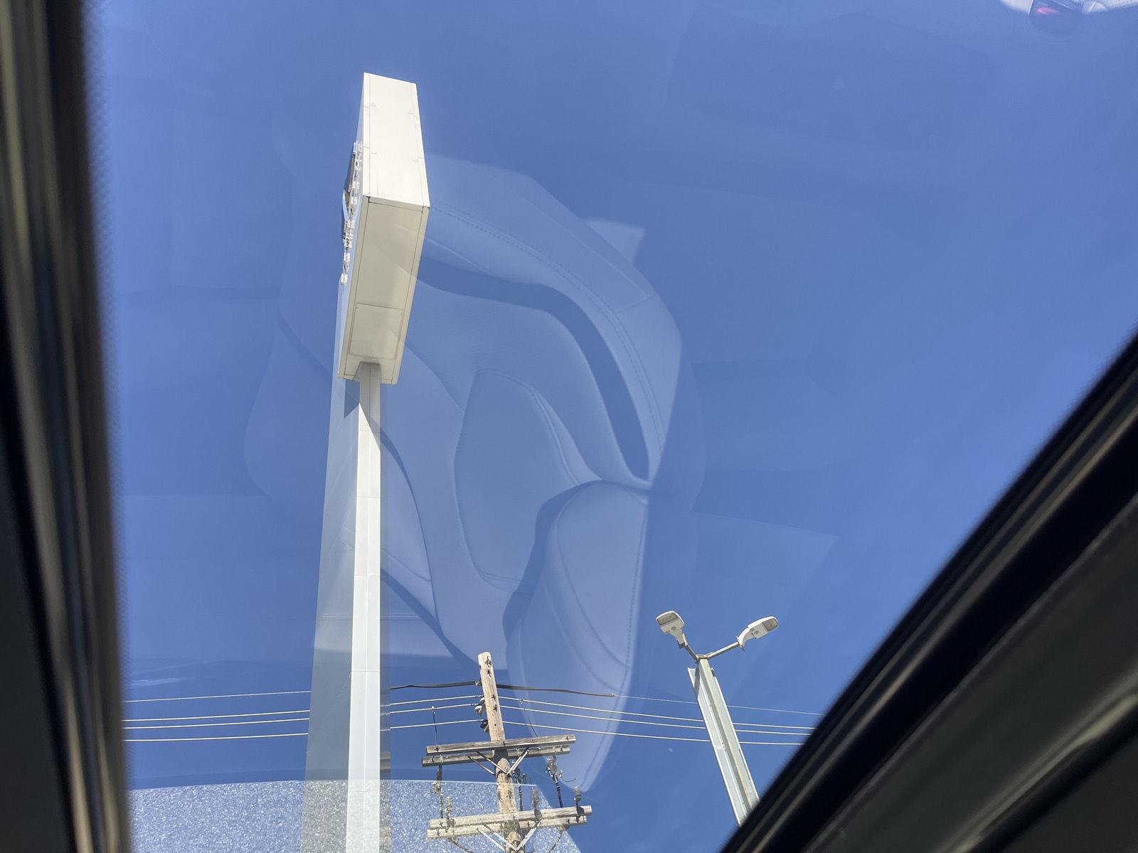 2022 Infiniti Q60 Luxe photo 18