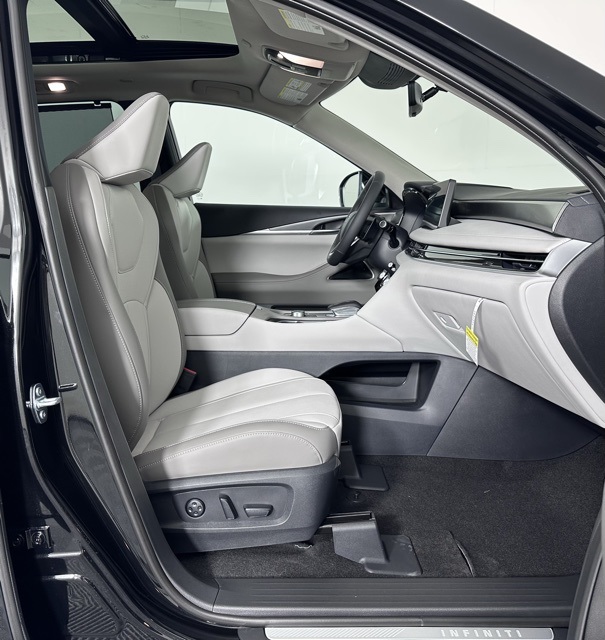 2026 Infiniti QX60 Luxe photo 22