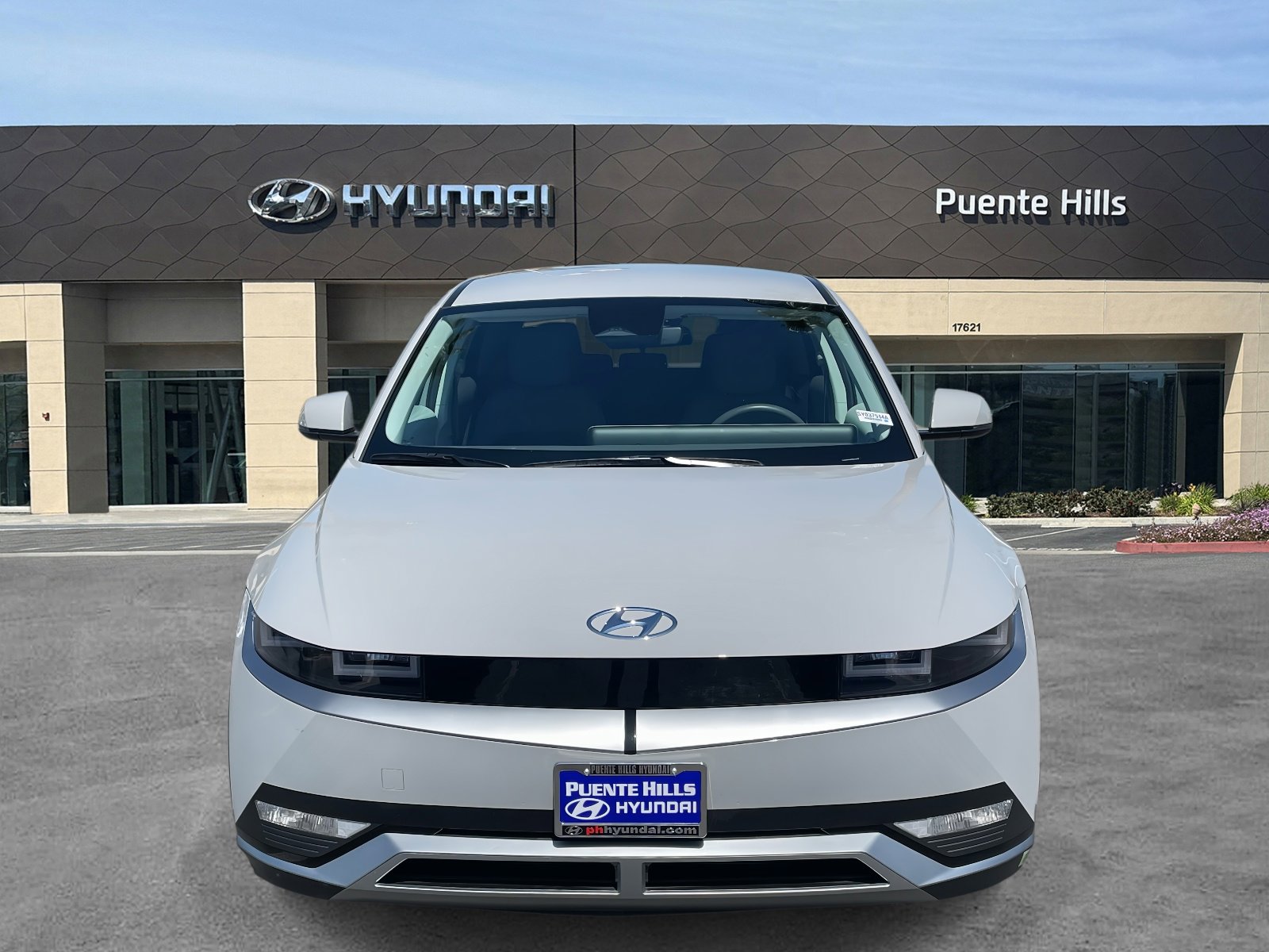 2023 Hyundai Ioniq 5 SE photo 2