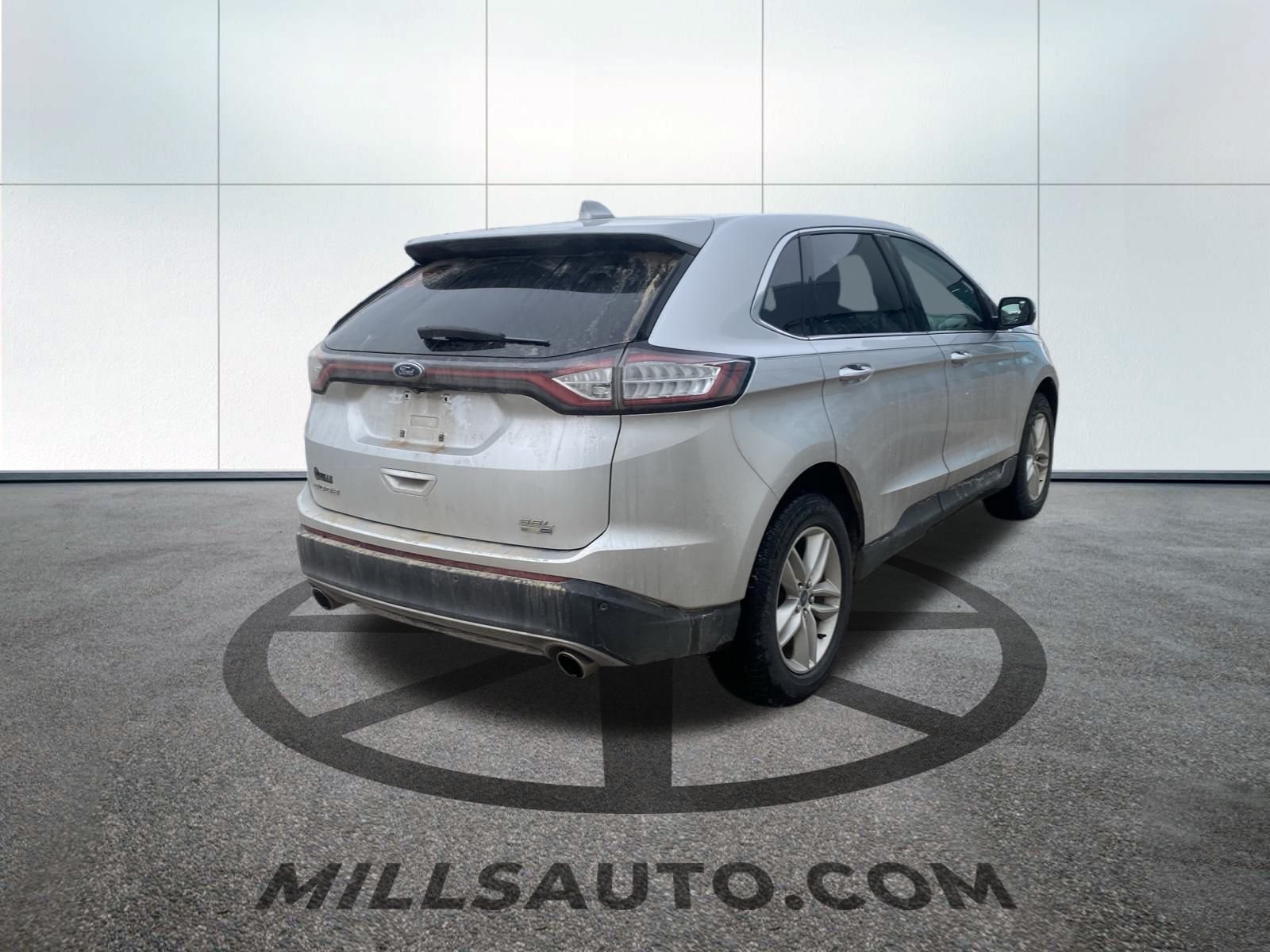2018 Ford Edge SEL photo 3