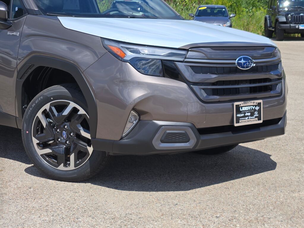 2025 Subaru Forester Limited photo 2