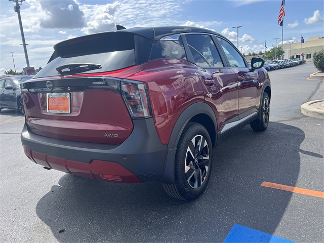 2025 Nissan Kicks SV photo 4