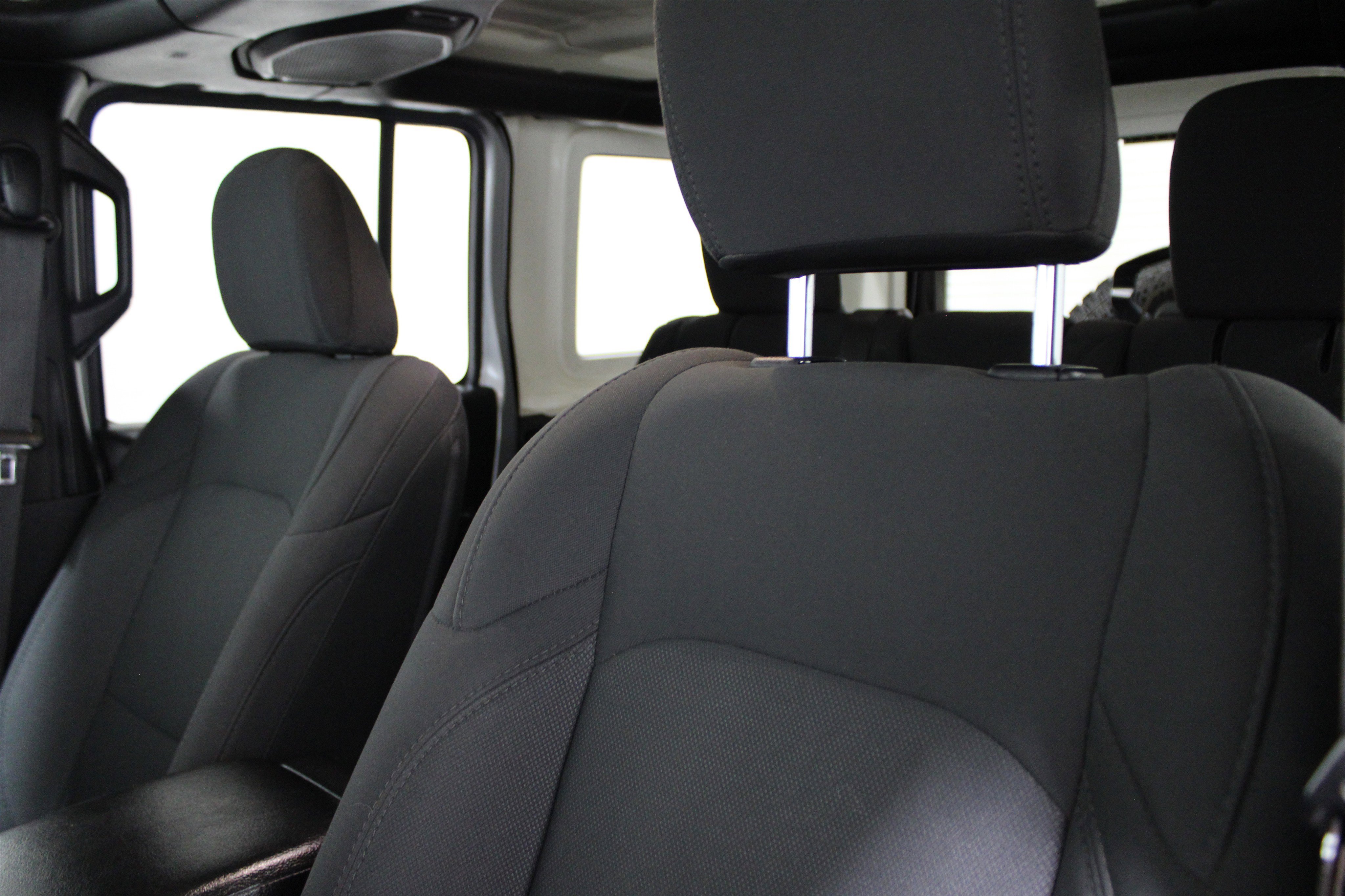 2019 Jeep Wrangler Unlimited Sport S photo 4
