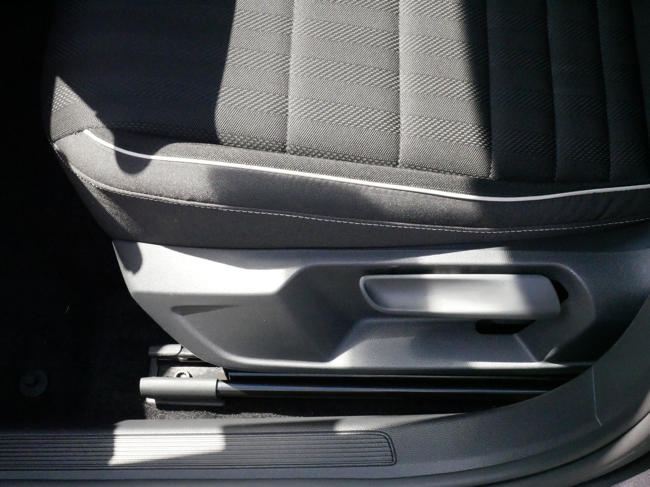 2024 Volkswagen Jetta Sport photo 19