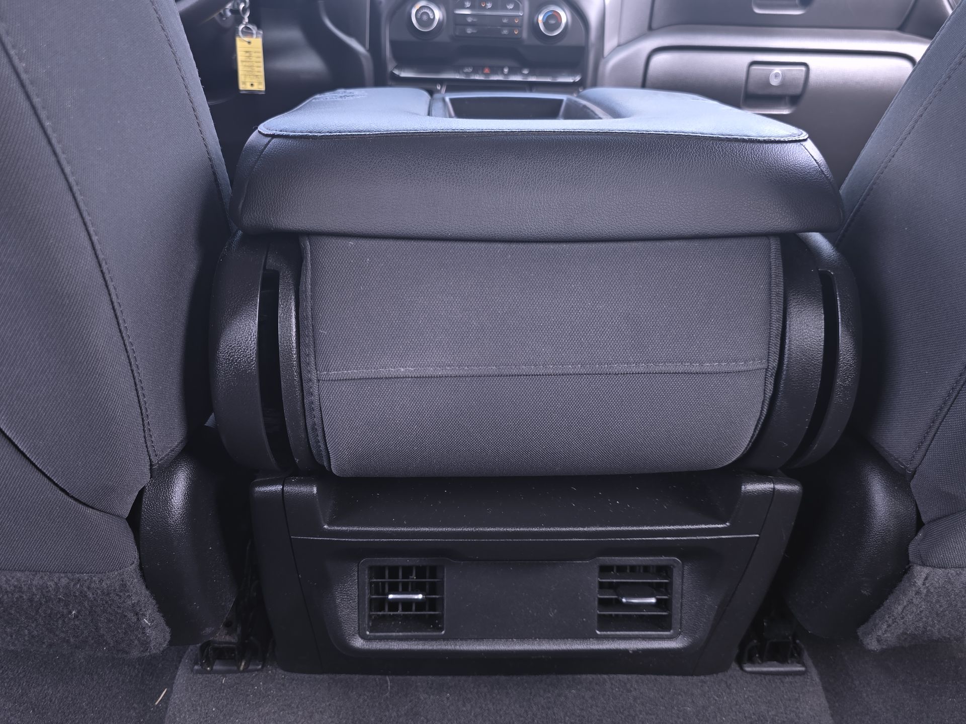 2020 Chevrolet Silverado 1500 Custom photo 17