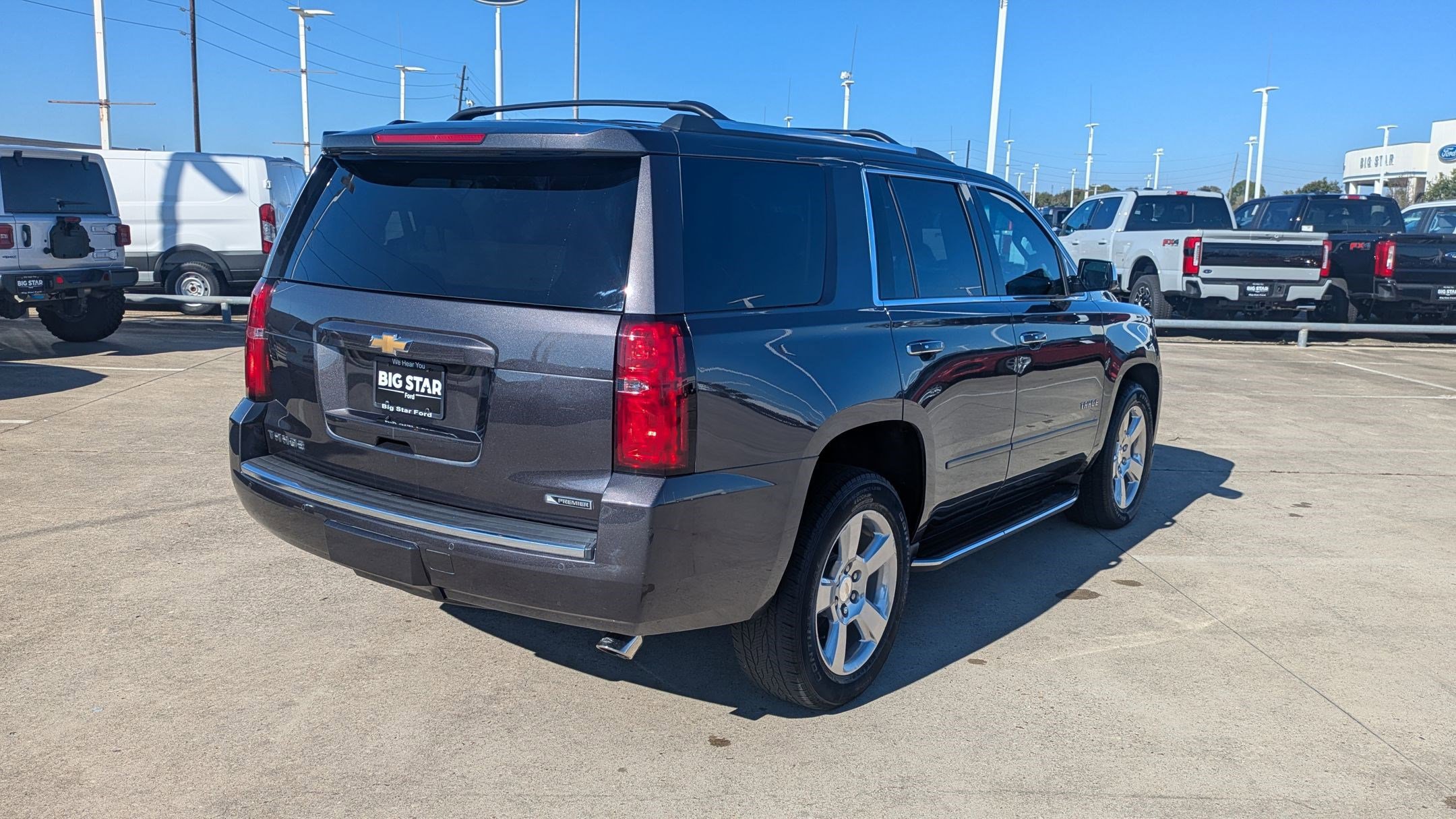 2018 Chevrolet Tahoe Premier photo 3