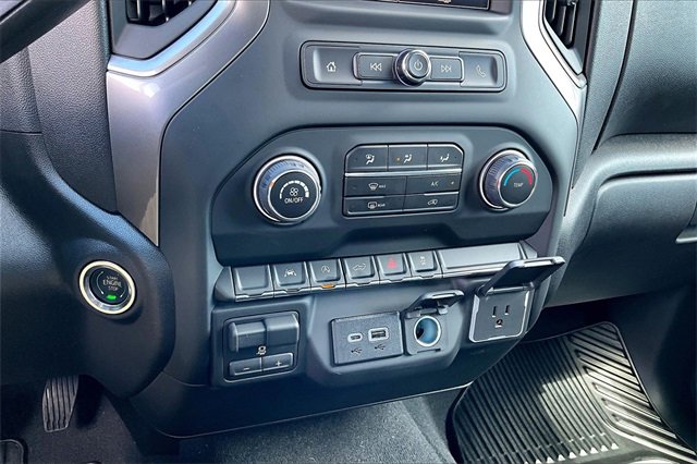 2026 Chevrolet Silverado Custom photo 14