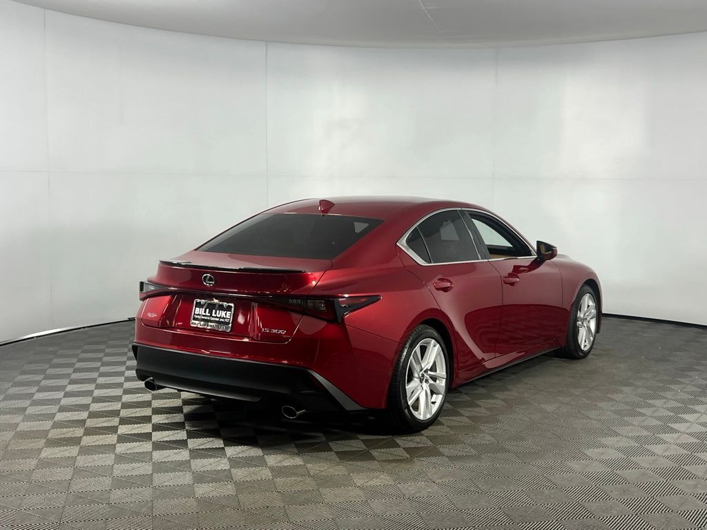 2024 Lexus IS 300 photo 4