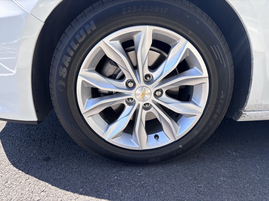 2023 Chevrolet Malibu 1LT photo 21