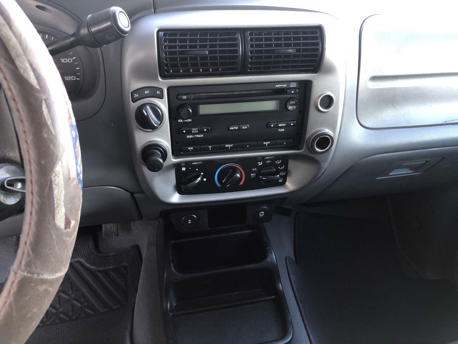 2010 Ford Ranger XLT photo 11