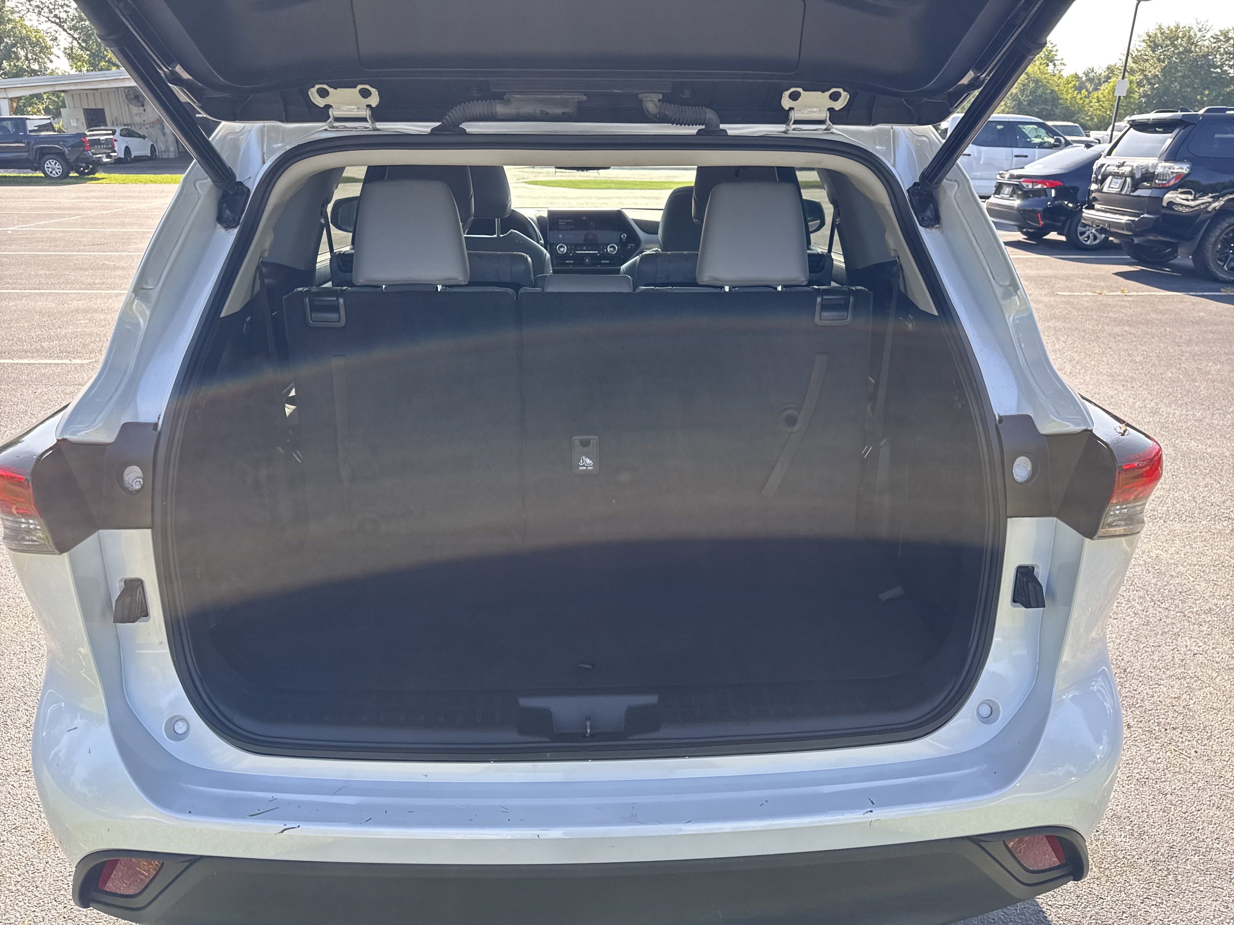 2023 Toyota Highlander Bronze Edition photo 28