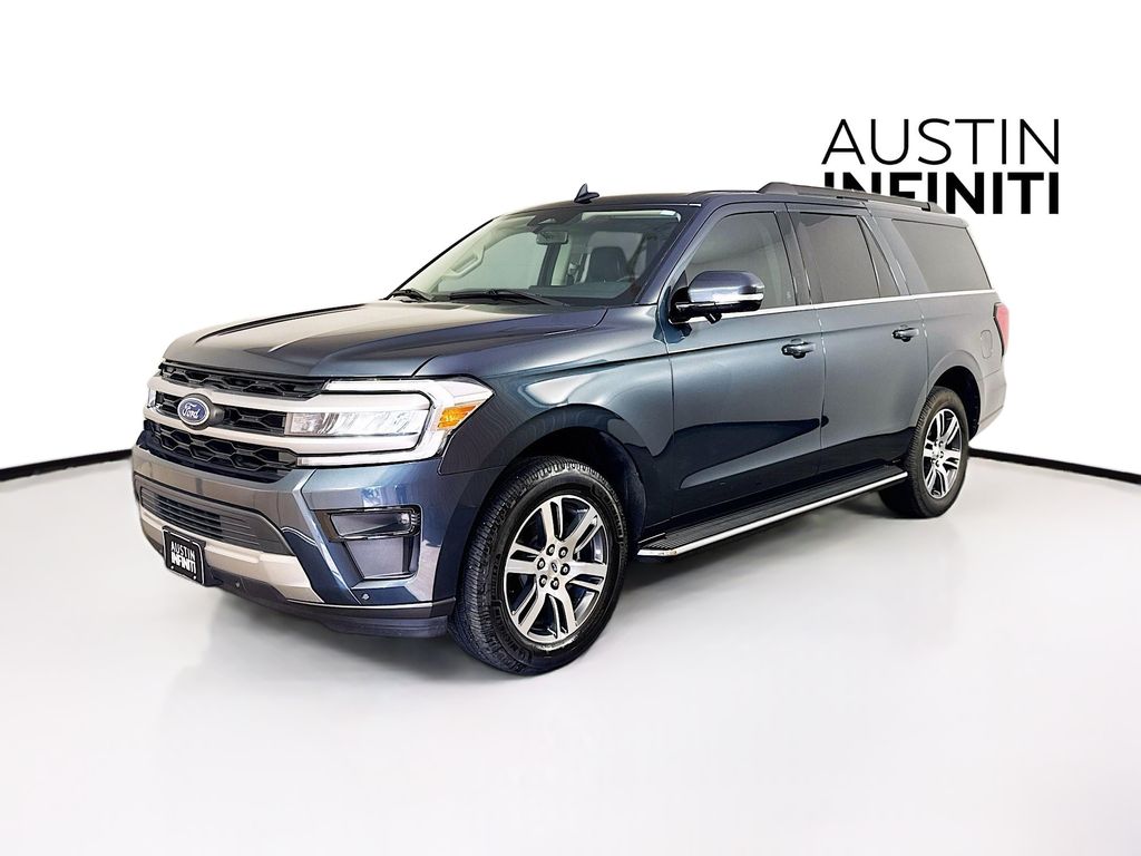 2023 Ford Expedition MAX XLT photo 2