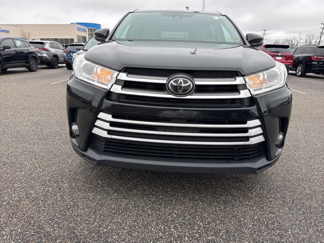 2019 Toyota Highlander XLE photo 2