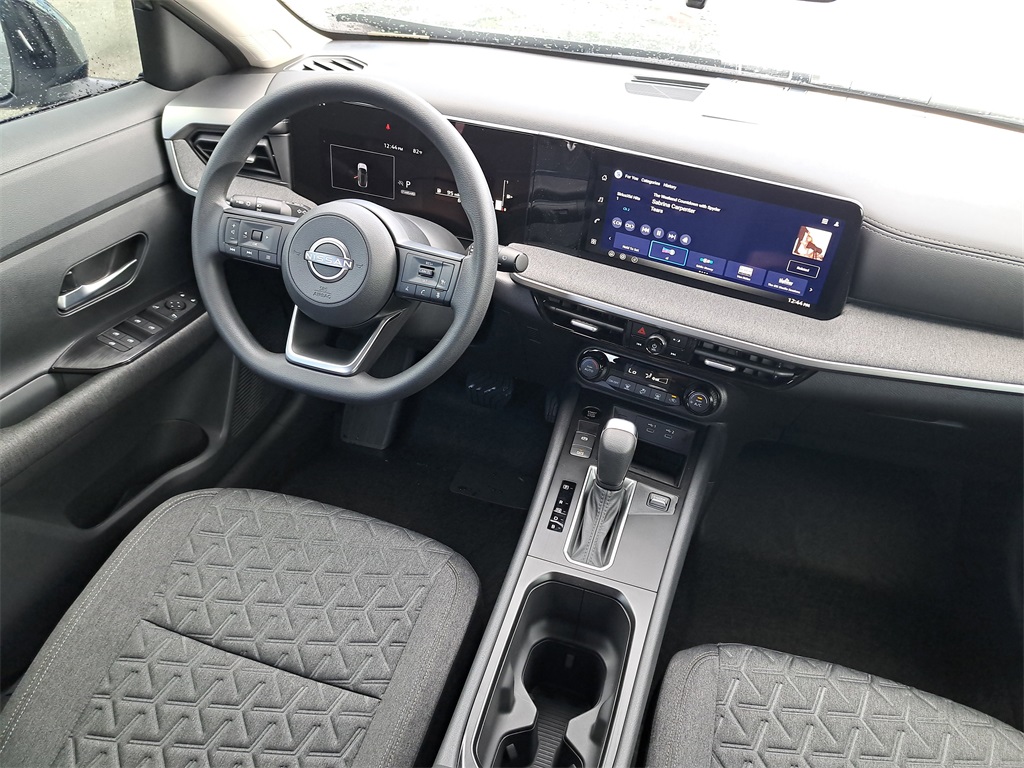 2026 Nissan Kicks SV photo 15
