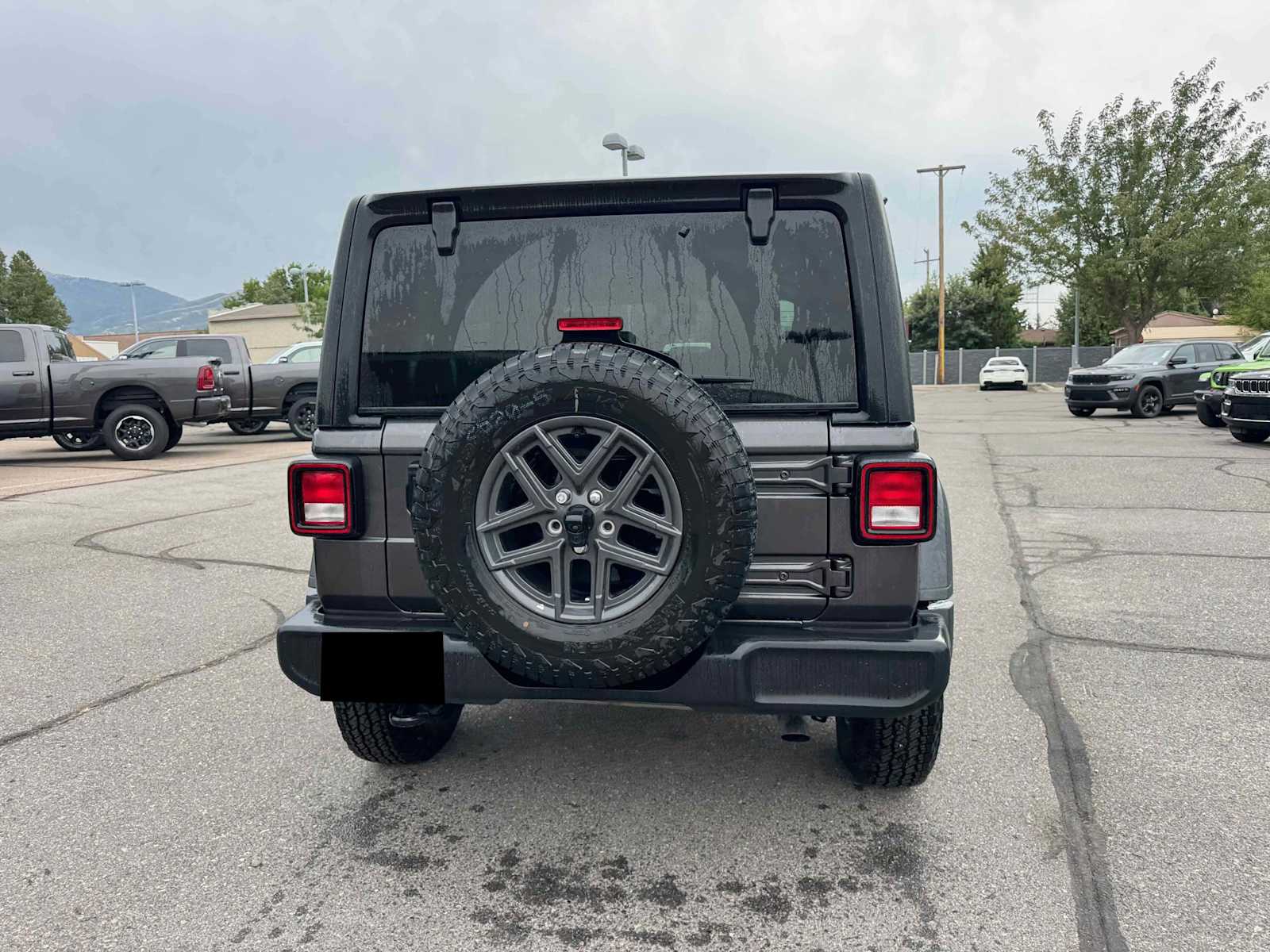 2025 Jeep Wrangler Sport S photo 4