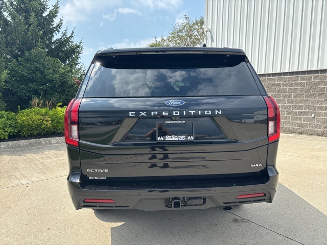 2025 Ford Expedition MAX photo 6