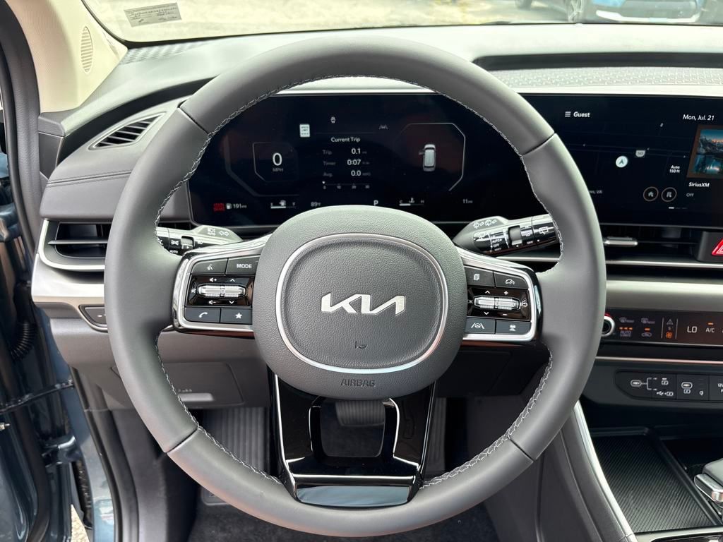 2026 Kia Carnival SX photo 16