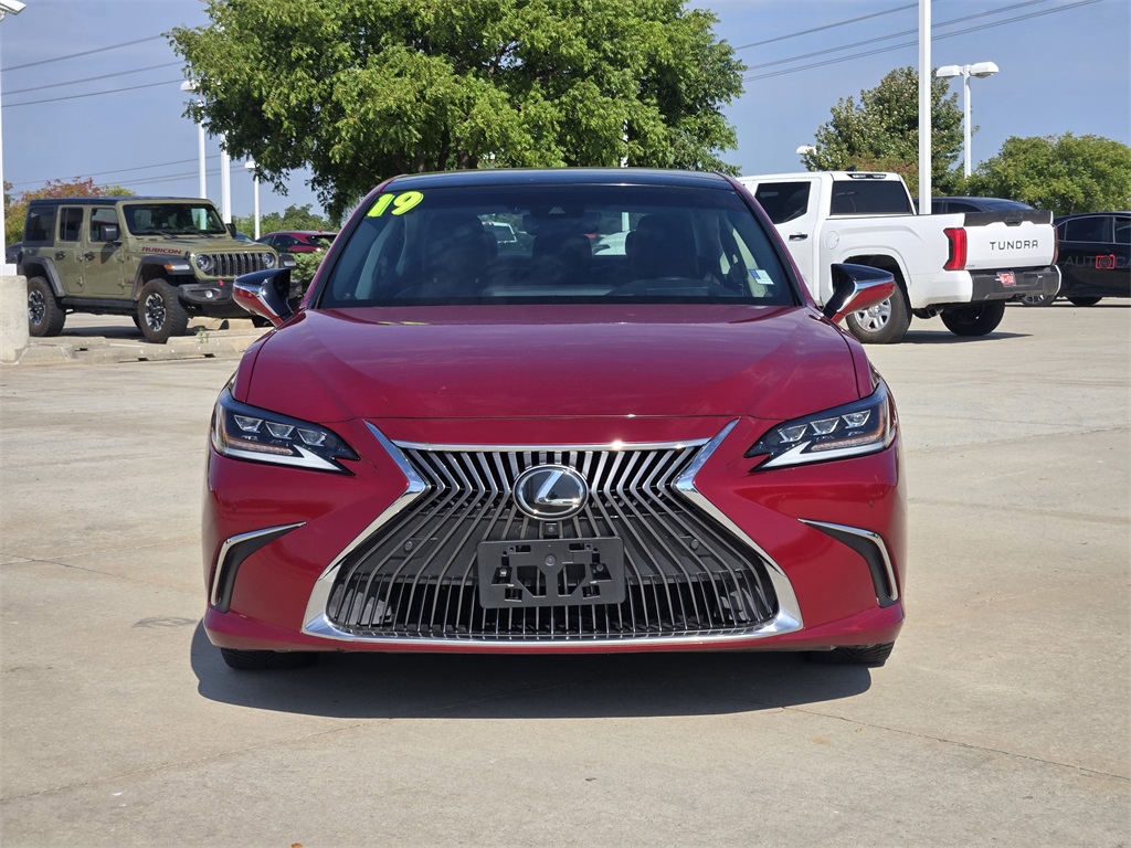 2019 Lexus ES 350 photo 2