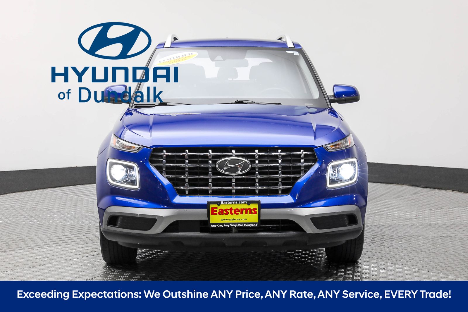 2022 Hyundai Venue SEL Limited photo 2