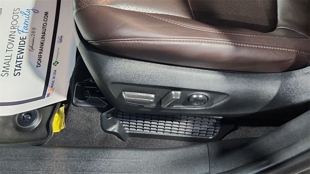 2023 Toyota Sienna Platinum photo 12