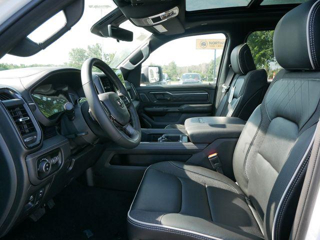 2025 Ram 1500 Limited photo 2