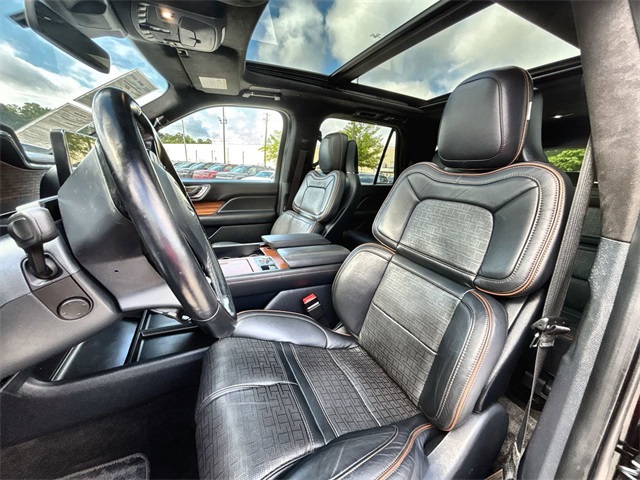 2022 Lincoln Navigator Black Label photo 12