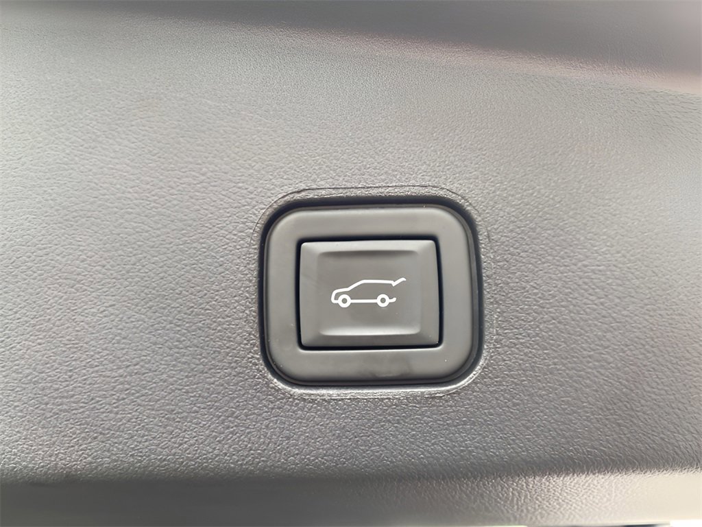 2024 Cadillac Lyriq Sport photo 12