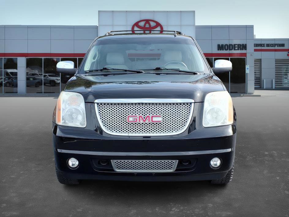 2012 Gmc Yukon SLT photo 2