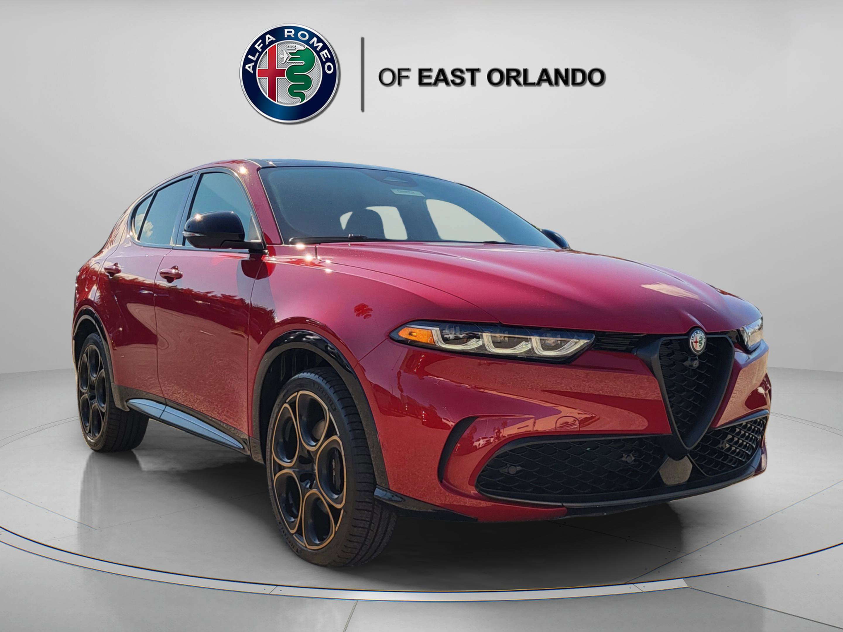 2025 Alfa Romeo Tonale Intensa's photo