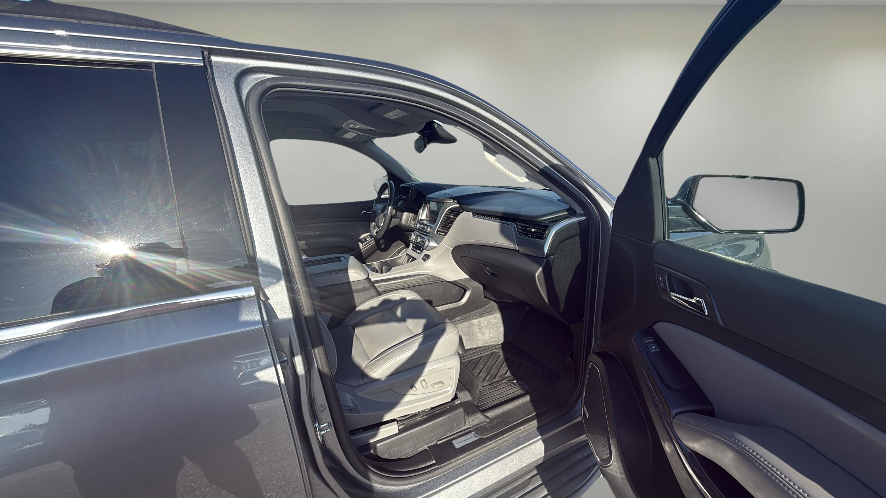2020 Chevrolet Tahoe LT photo 12