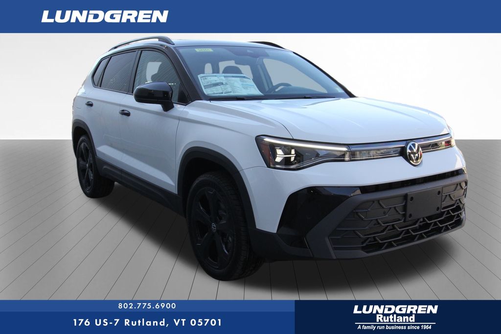 2025 Volkswagen Taos SE Black