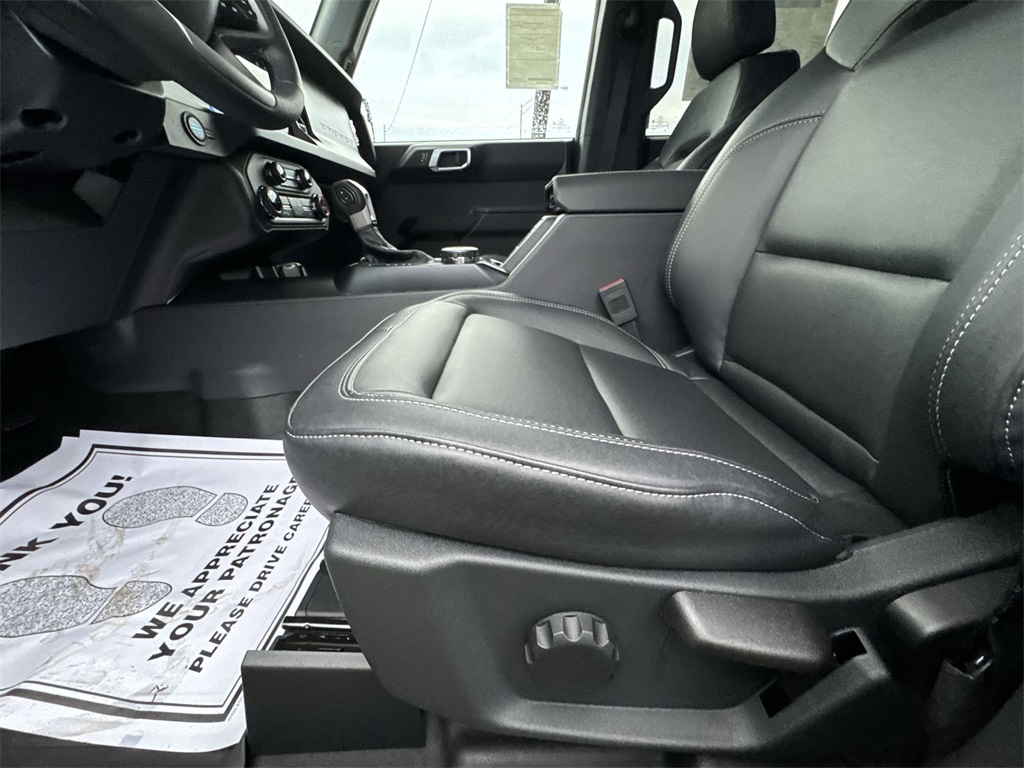 2025 Ford Bronco Big Bend photo 3