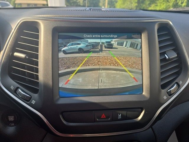 2022 Jeep Cherokee Latitude Lux photo 19