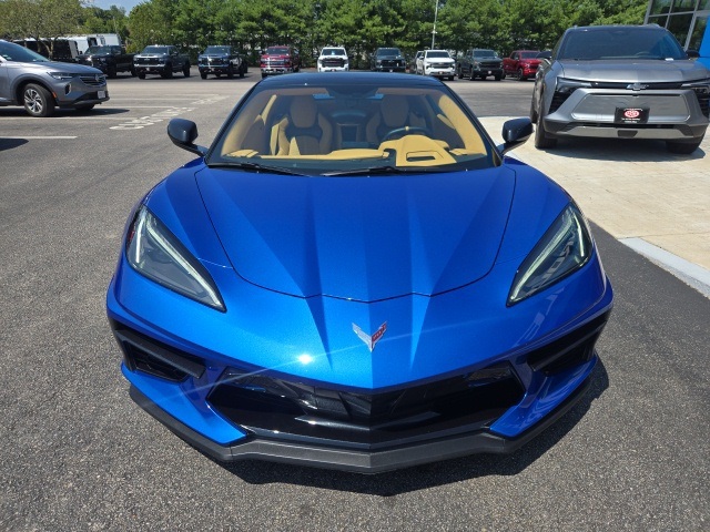 2023 Chevrolet Corvette Stingray 3LT photo 2