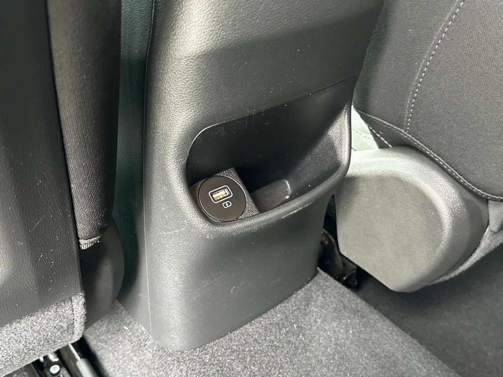 2023 Hyundai Kona SEL photo 27