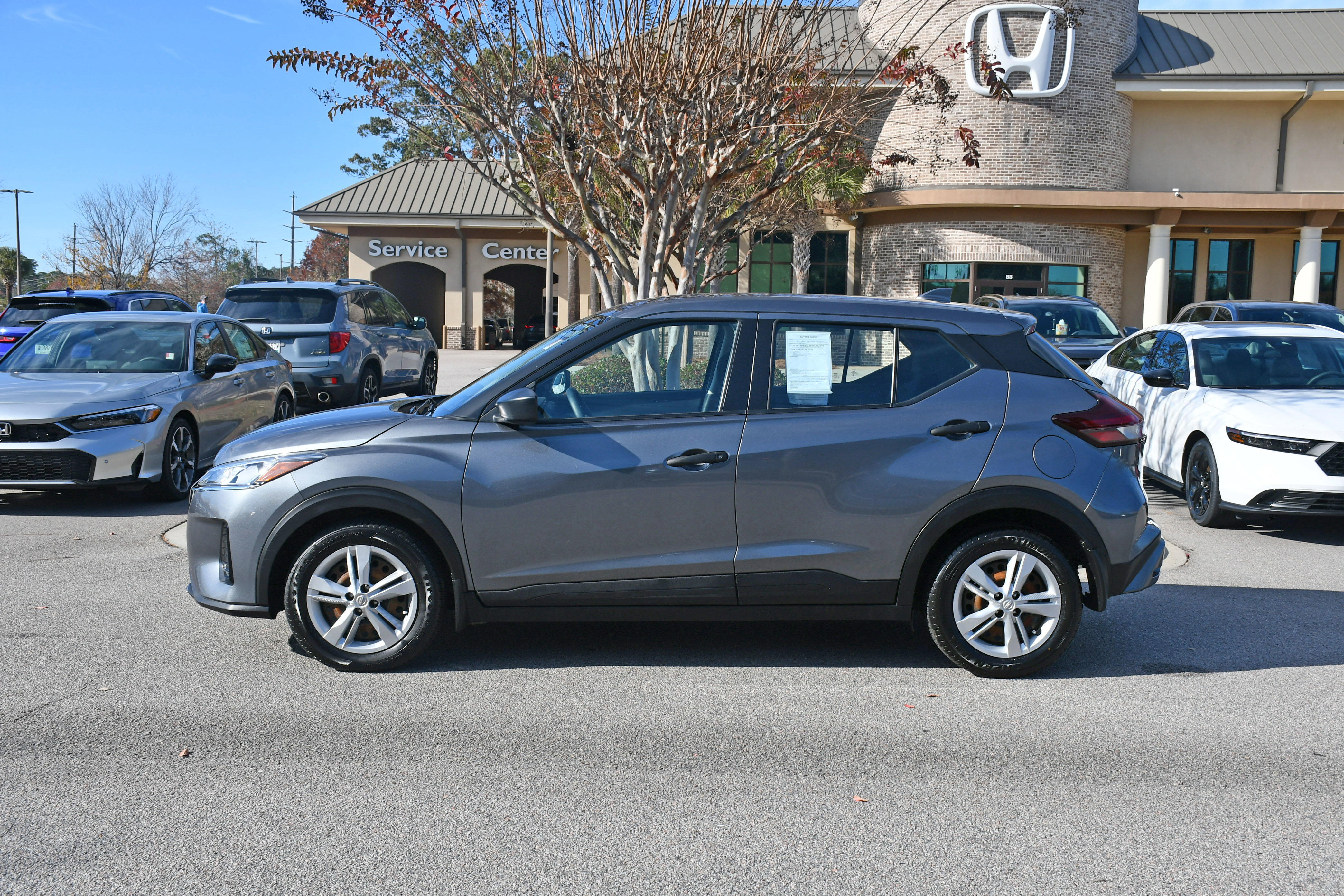 Used 2022 Nissan Kicks S with VIN 3N1CP5BV3NL483043 for sale in Beaufort, SC