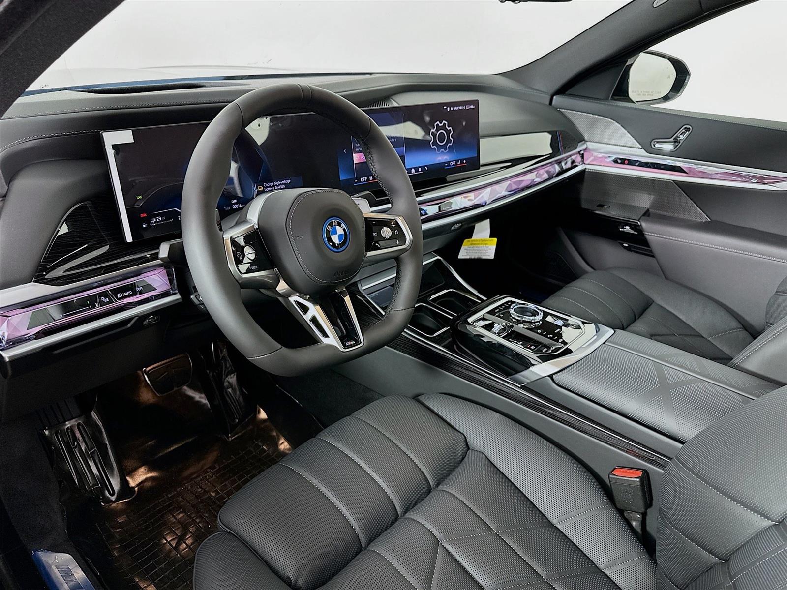 2026 Bmw 750e photo 9