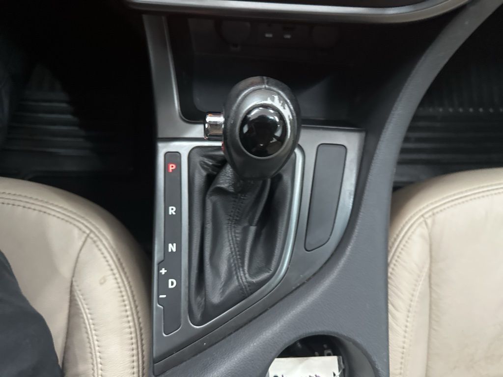 2013 Kia Optima Hybrid LX photo 14