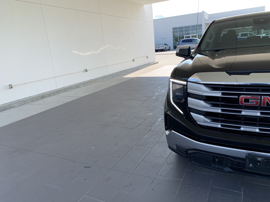 2024 Gmc Sierra 1500 SLE photo 3