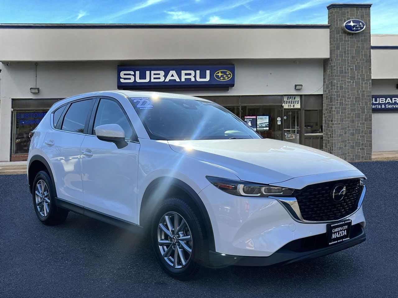 2022 Mazda CX-5 S Preferred package's photo