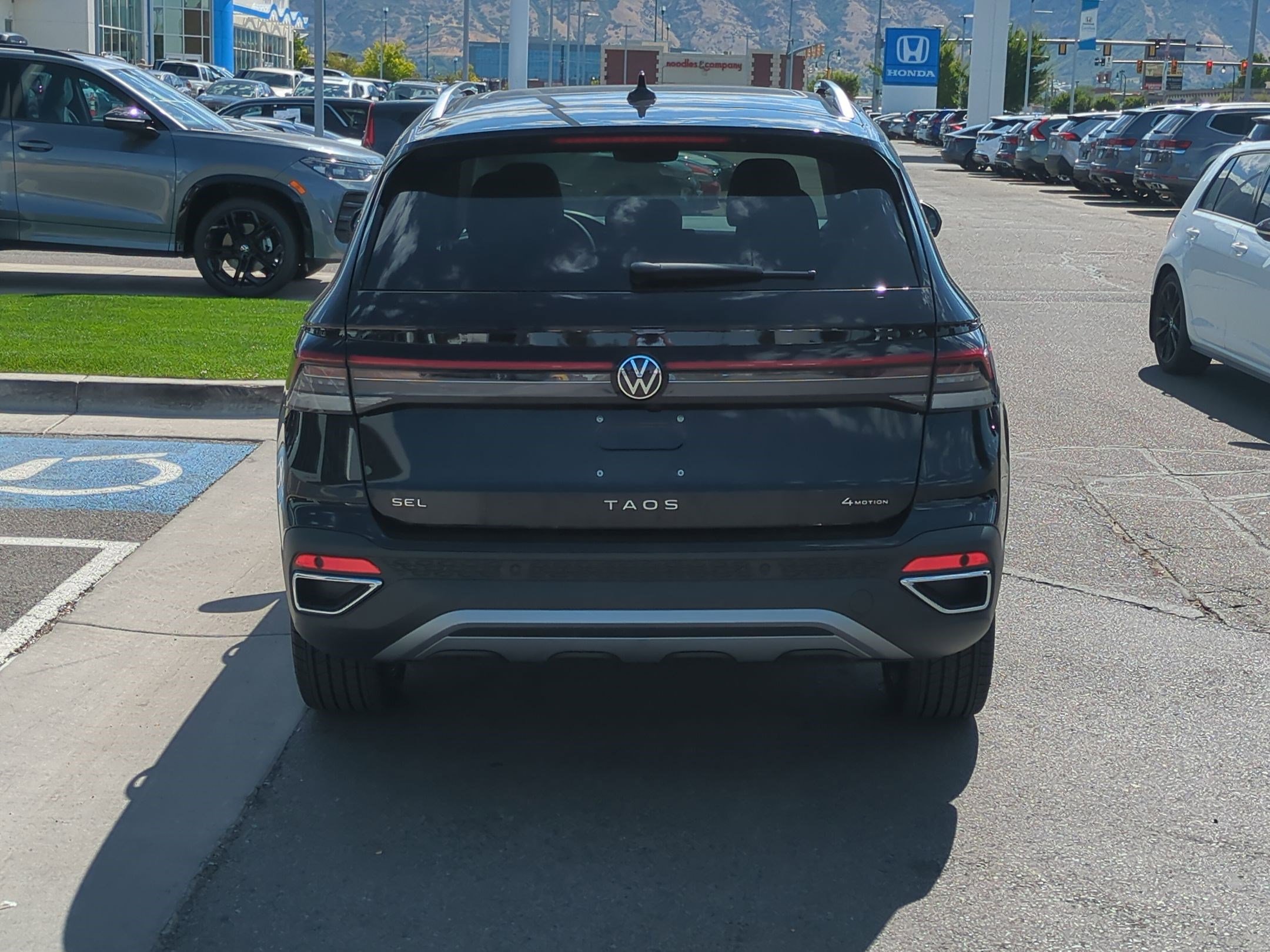 2025 Volkswagen Taos SEL photo 2