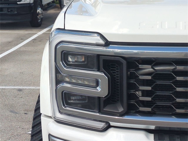 2024 Ford F-450 Limited photo 10