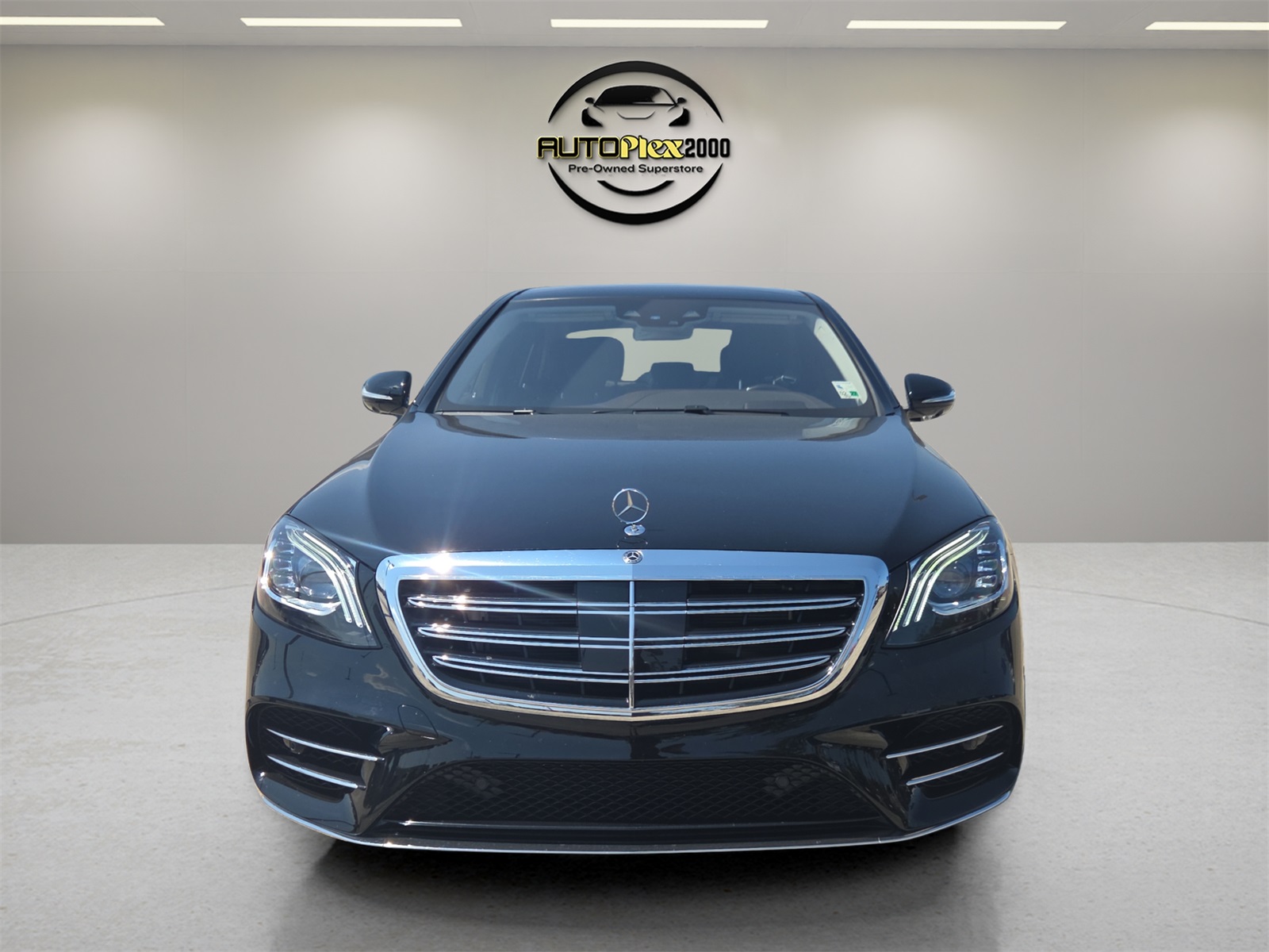 2020 Mercedes Benz S 560 photo 2