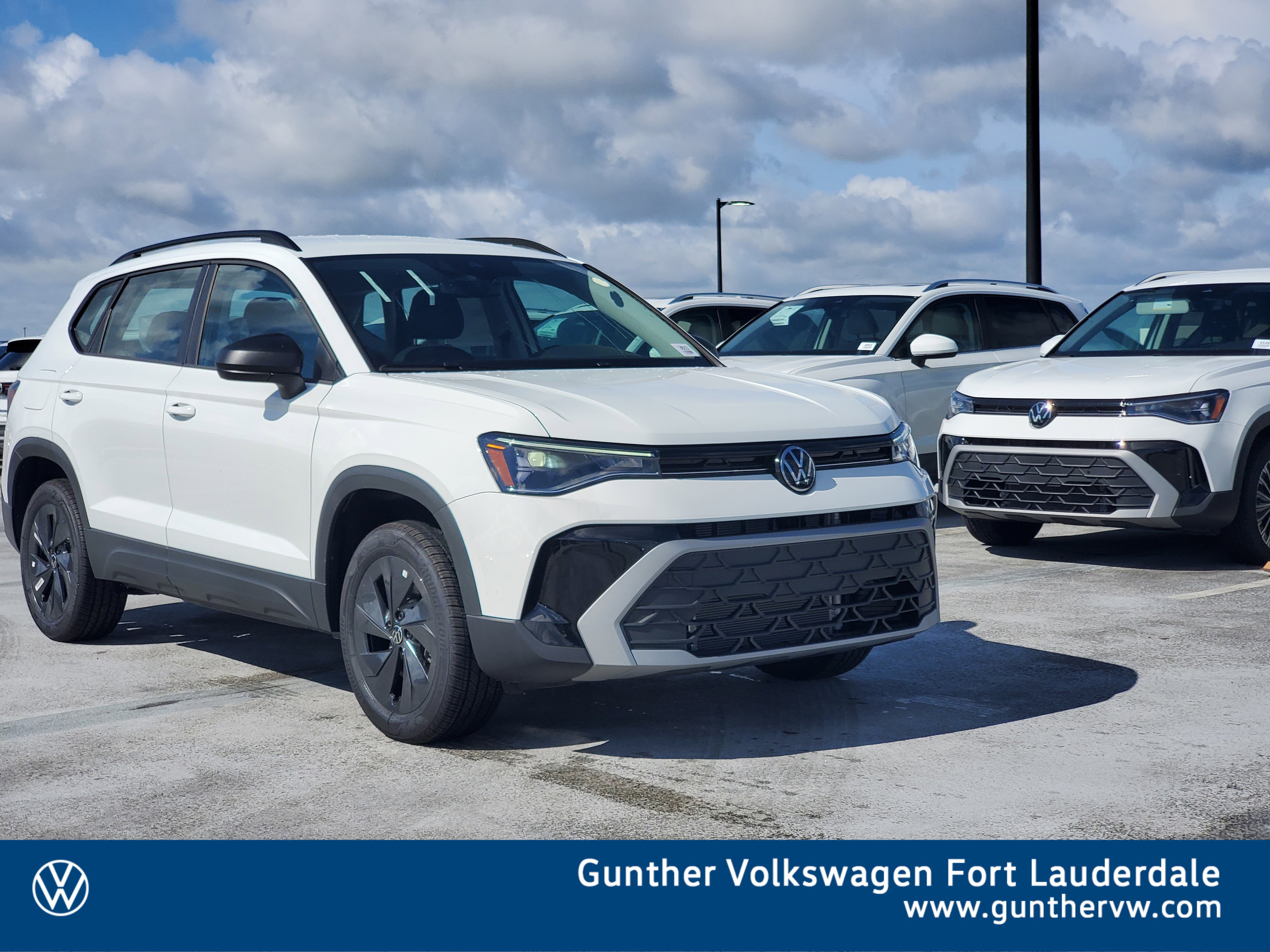 2025 Volkswagen Taos