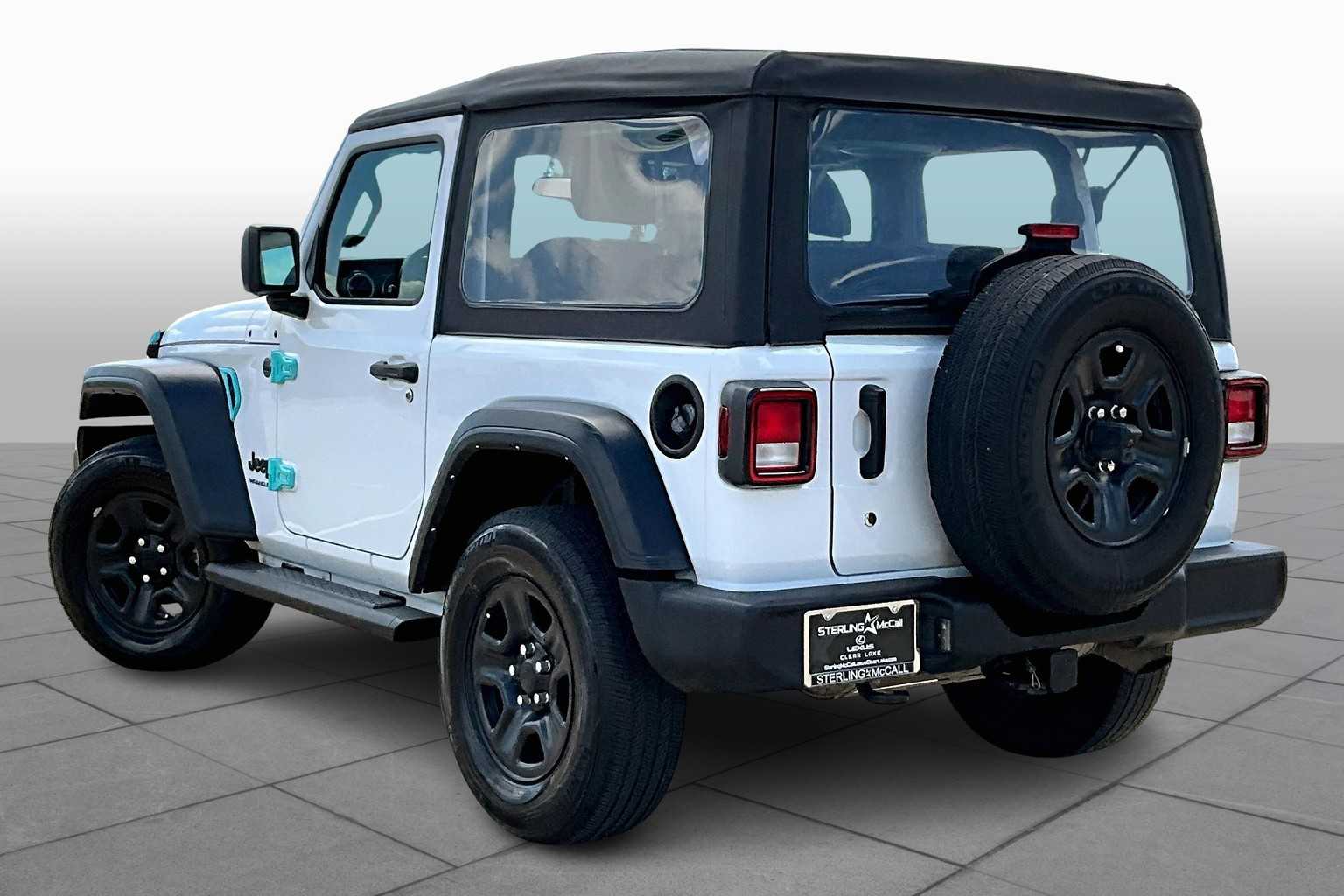 2022 Jeep Wrangler Sport photo 10