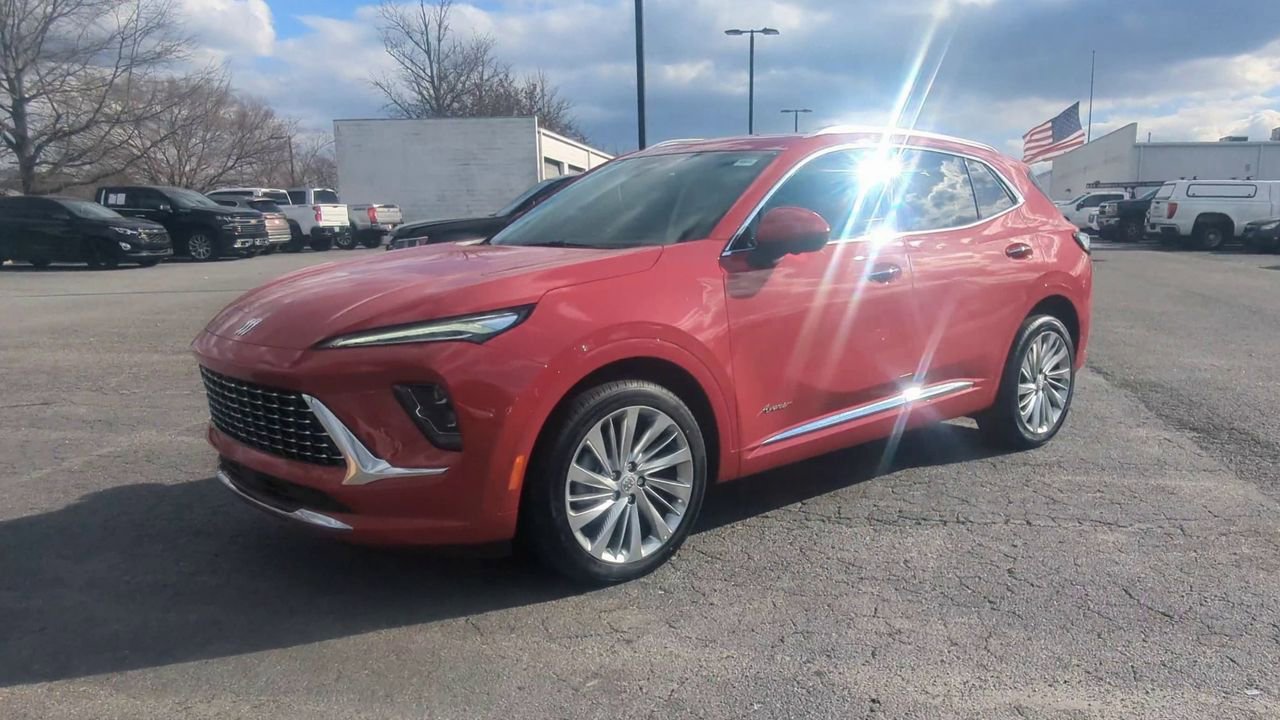 2025 Buick Envision Avenir photo 3
