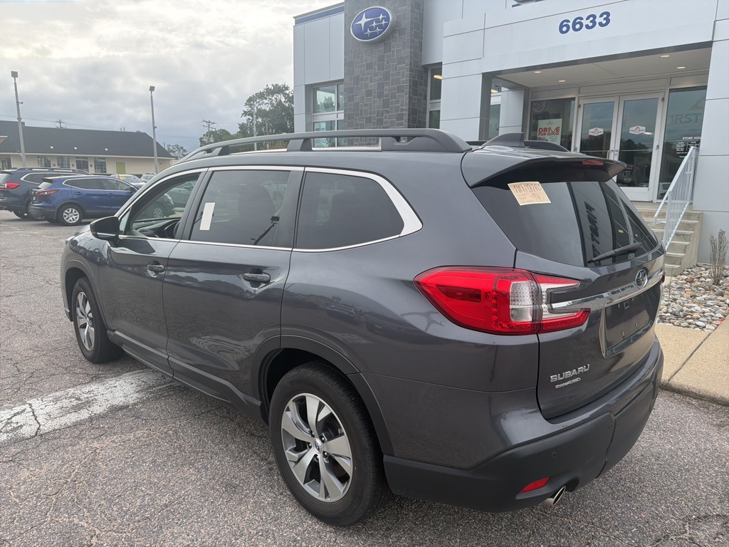 2024 Subaru Ascent Premium photo 6