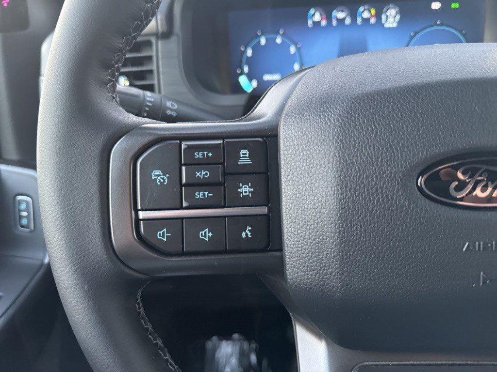 2025 Ford F-150 XLT photo 27