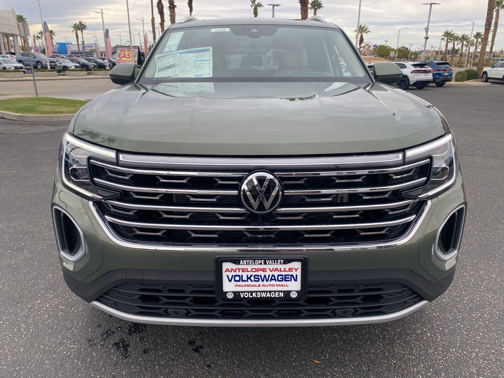 2026 Volkswagen Atlas SEL photo 2