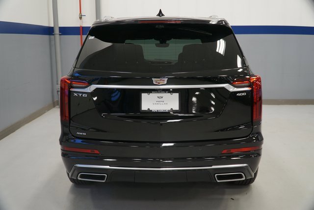 2025 Cadillac XT6 Premium Luxury photo 4